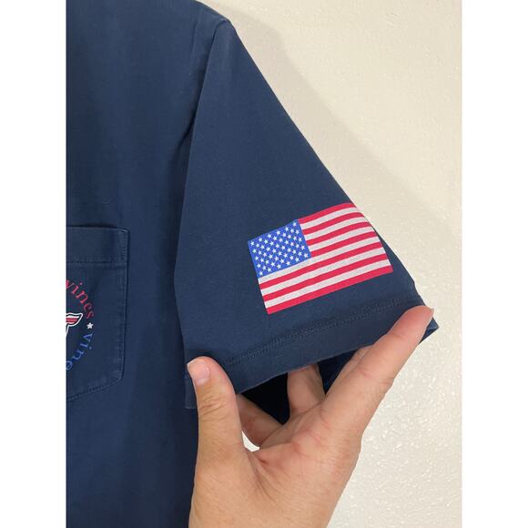 Vineyard Vines Tee American Flag Logo Crew Neck T-Shirt Navy Unisex Size Small - Picture 4 of 6